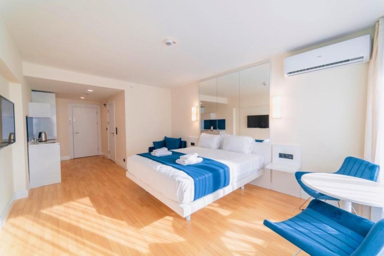Orbi Twin Towers Aparthotel With Sea View Батумі Екстер'єр фото