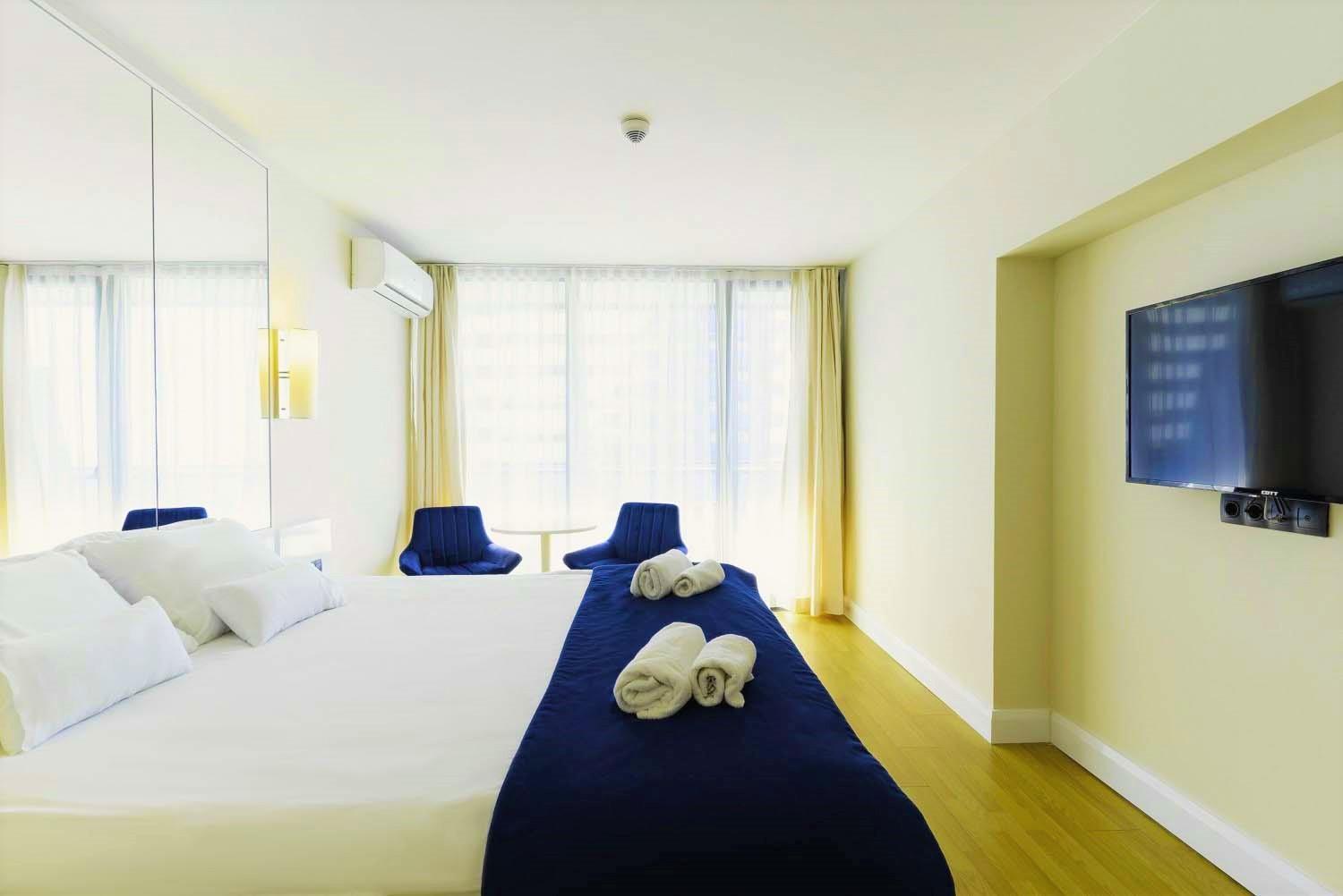 Orbi Twin Towers Aparthotel With Sea View Батумі Екстер'єр фото
