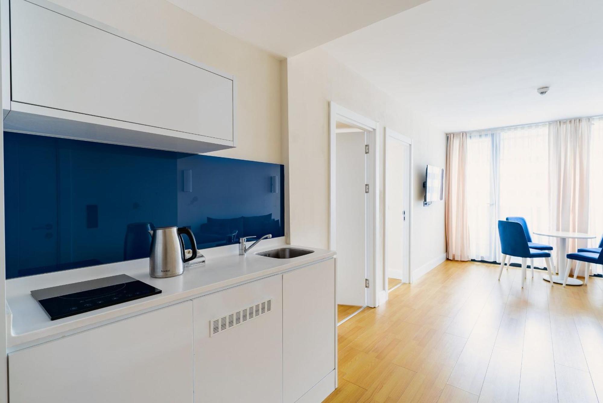 Orbi Twin Towers Aparthotel With Sea View Батумі Екстер'єр фото