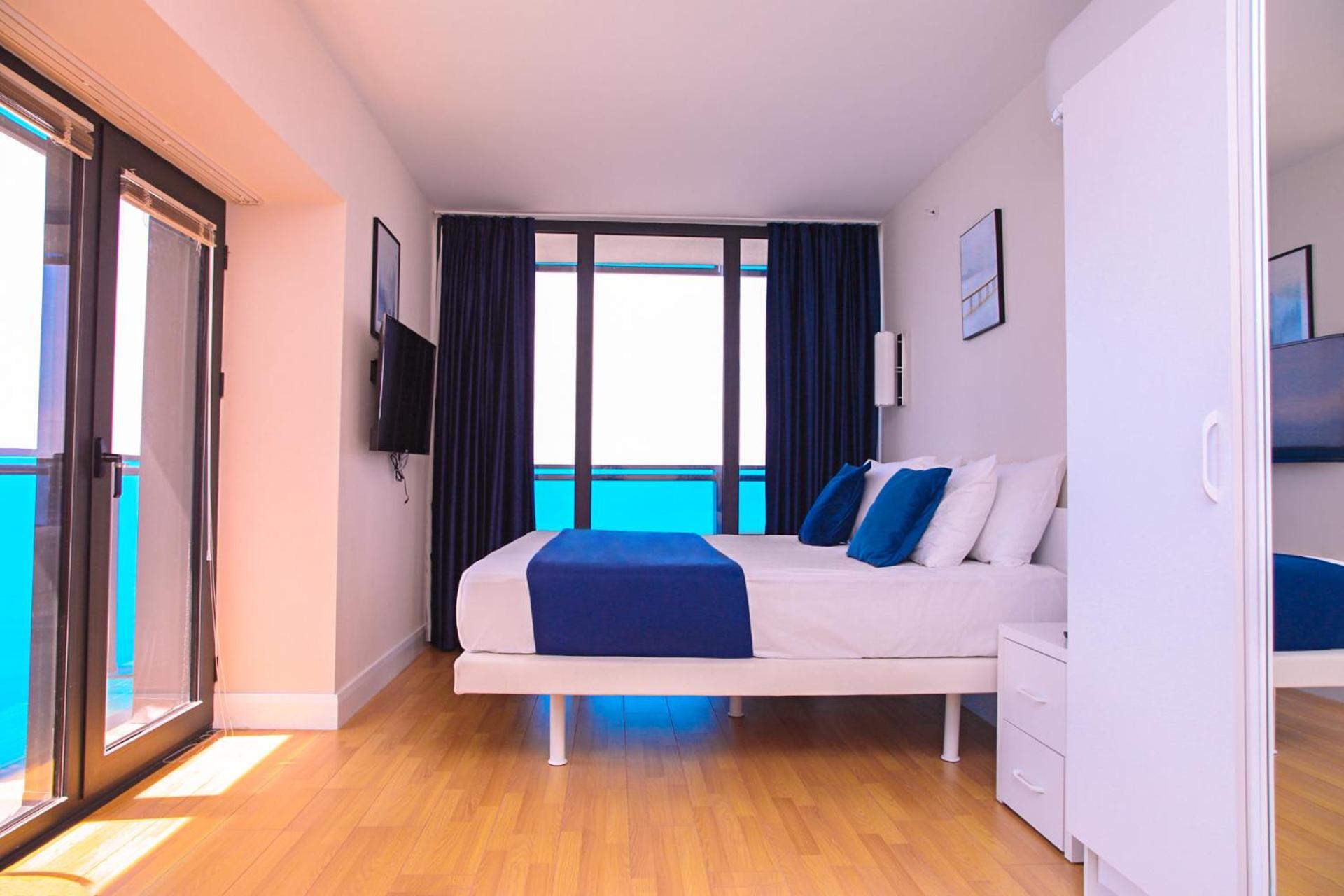 Orbi Twin Towers Aparthotel With Sea View Батумі Екстер'єр фото